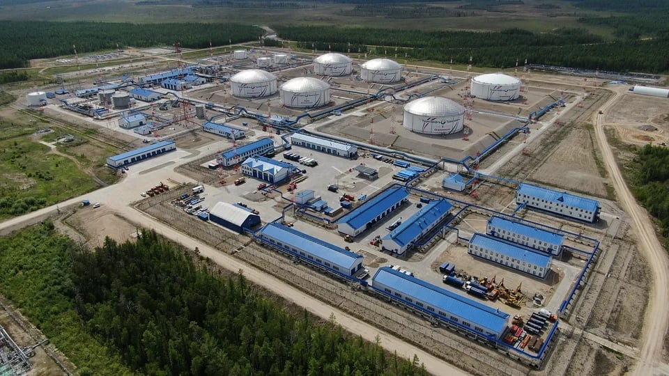 Талаканское месторождение · НПС-10. Общий вид площадки с резервуарами